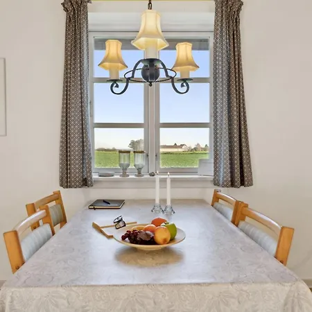 Sebine - 800m From The Sea By Interhome *