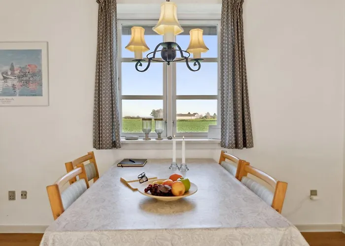 Sebine - 800m From The Sea By Interhome *